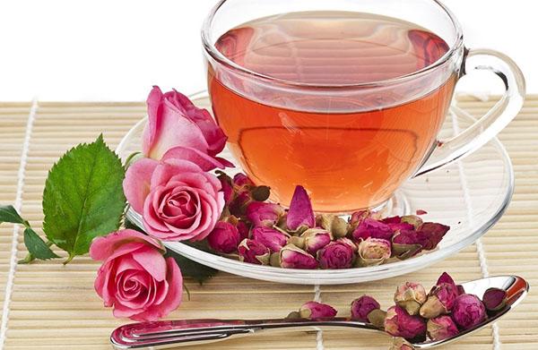 чай из лепестков роз