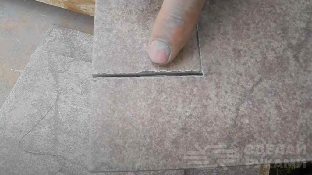 Совет от мастера: как резать плитку болгаркой, чтобы не было сколов