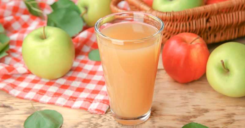Свежевыжатый яблочный сок, польза и вред, противопоказания