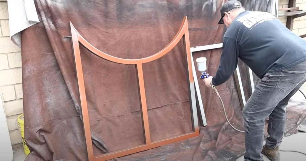 Как сделать на участке арку с калиткой и заборчиком